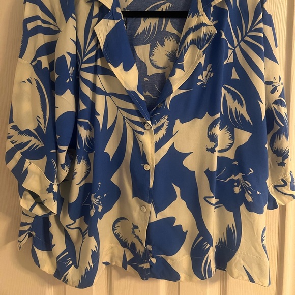 Women’s Floral Palm Matching Lounge Set Size Large / Small - Picture 8 of 8